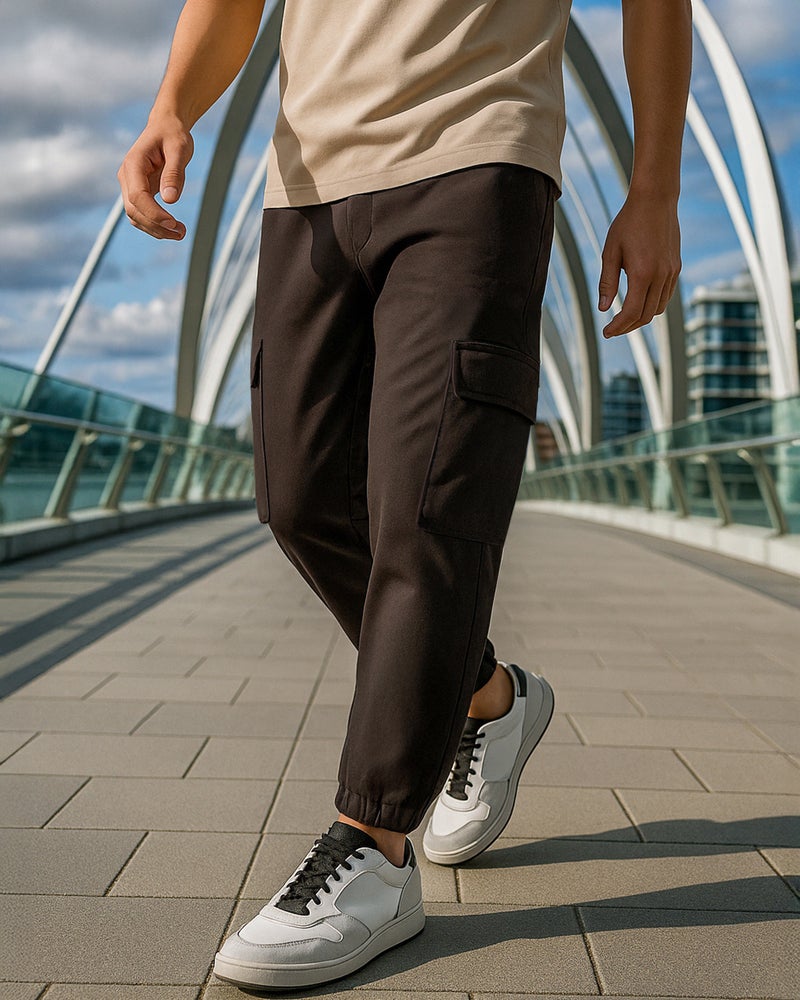 bewakoof Men's Brown Oversized Cargo Warm Joggers - Image 1